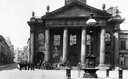 People On The Town Hall Steps 1886, Lancaster