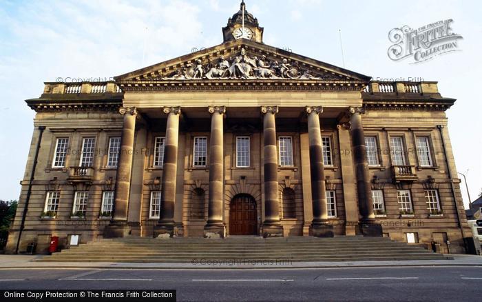 Photo of Lancaster, Town Hall c.1995