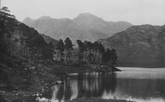 Example photo of Langdale Pikes