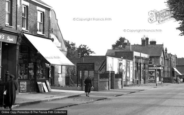 Photo of Langley, High Street c.1955