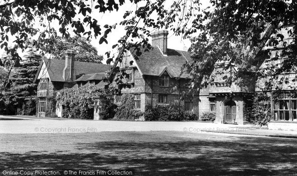 Photo of Langley, Rumwood Court c1952