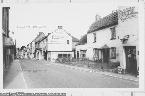 Photo of Langport, Bow Street c.1965