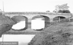The Great Bow Bridge c.1955, Langport