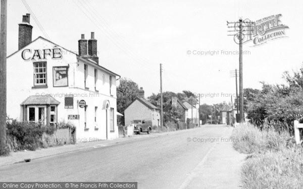 Photo of Latchingdon, The High Street c.1960