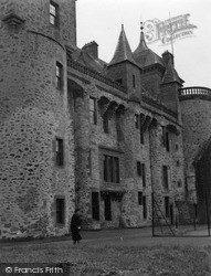 Thirlestane Castle 1953, Lauder