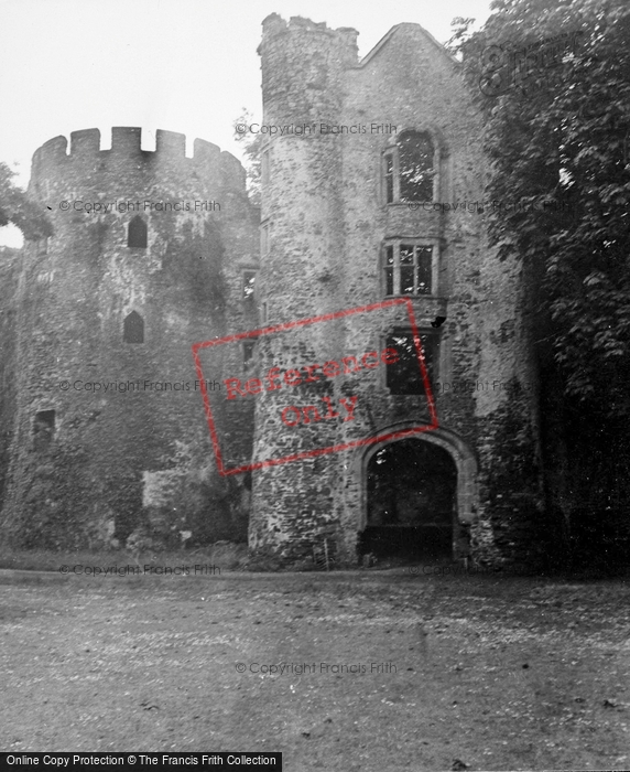 Photo of Laugharne, Castle 1953