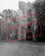 Castle 1953, Laugharne