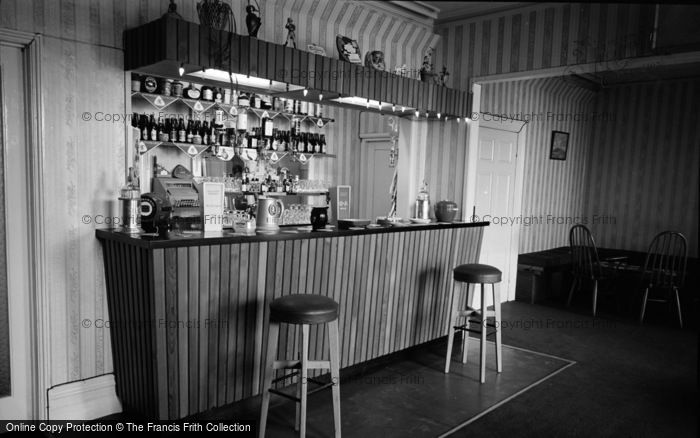 Photo of Laugharne, Glan Y Mor Sailing And Country Club, The Bar 1964