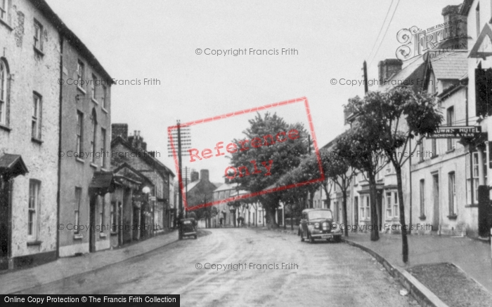 Photo of Laugharne, King Street c.1955