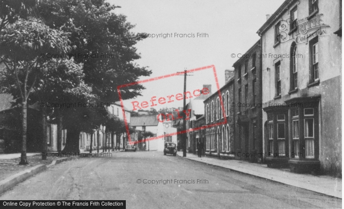Photo of Laugharne, King Street c.1955