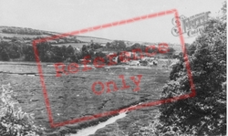 Strand From The Cliff c.1955, Laugharne