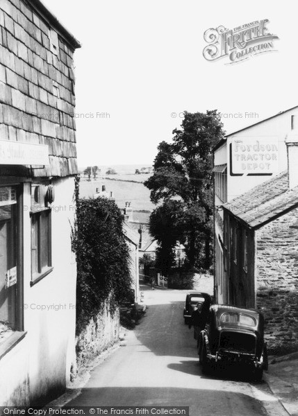Photo of Launceston, Angel Hill c.1960