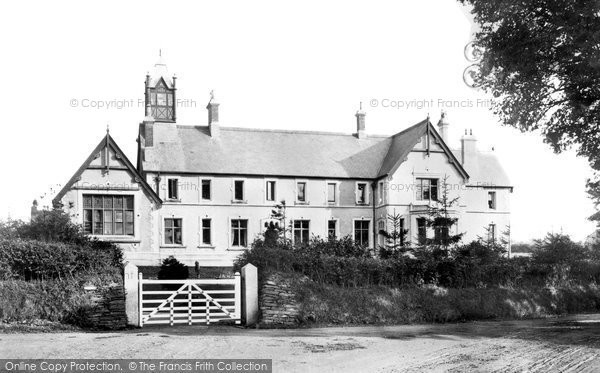 Photo of Launceston, Boys' College 1890