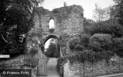 Castle Gateway c.1955, Launceston