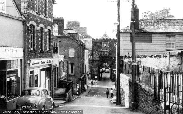 Photo of Launceston, Gateway c.1960