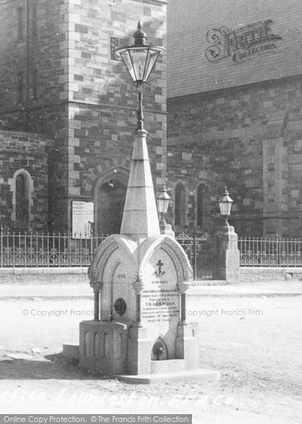 Photo of Launceston, Hender Memorial Fountain 1899