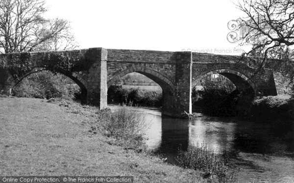 Photo of Launceston, Old Tamar Bridge c.1955