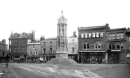 Square And War Memorial c.1922, Launceston