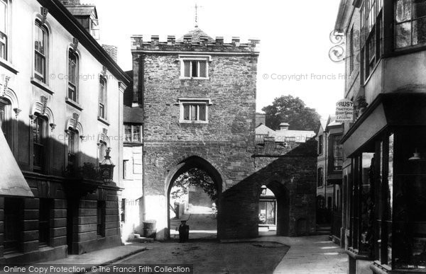 Photo of Launceston, The Gate And King's Arms Inn 1899
