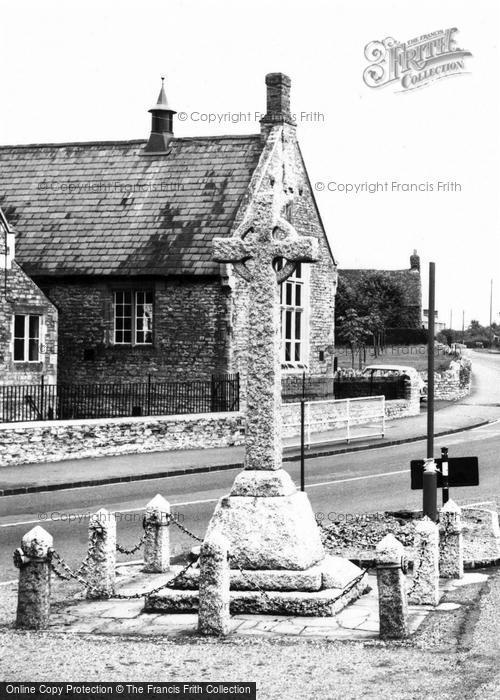 Photo of Lavendon, The Memorial c.1965