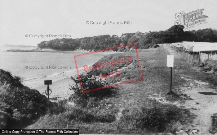 Photo of Lavernock, St Mary's Well Bay c.1960