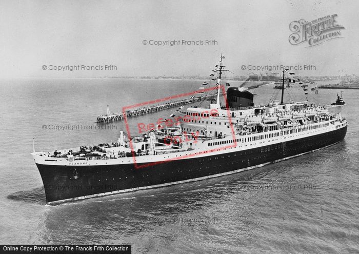 Photo of Le Havre, T.S.S Flandre At The Breakwater 1952
