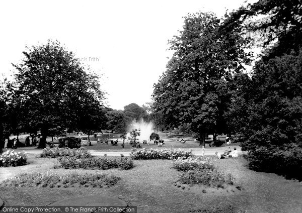 Photo of Leamington Spa, Jephson Gardens c.1955
