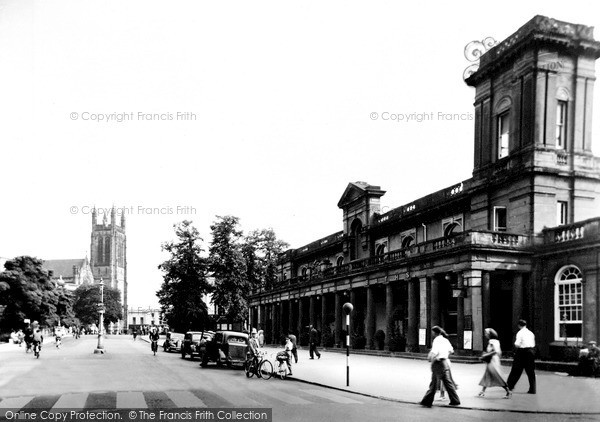 Photo of Leamington Spa, Pump Room And The Parade c.1955