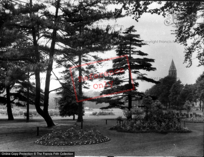 Photo of Leamington Spa, Royal Pump Room Gardens 1932