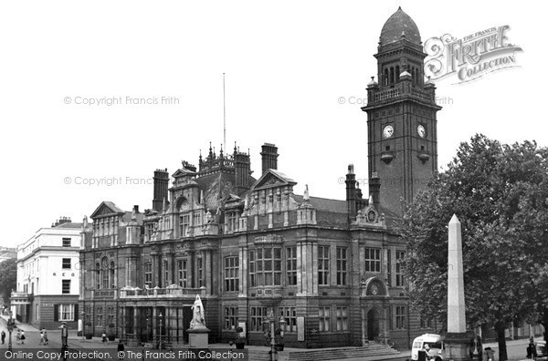 Photo of Leamington Spa, The Town Hall c.1955