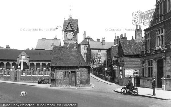 Photo of Leatherhead, 1925