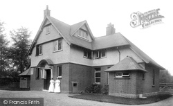 Cottage Hospital 1906, Leatherhead