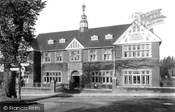 Institute 1909, Leatherhead