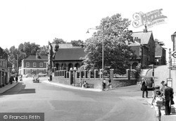 Memorial Corner c.1955, Leatherhead
