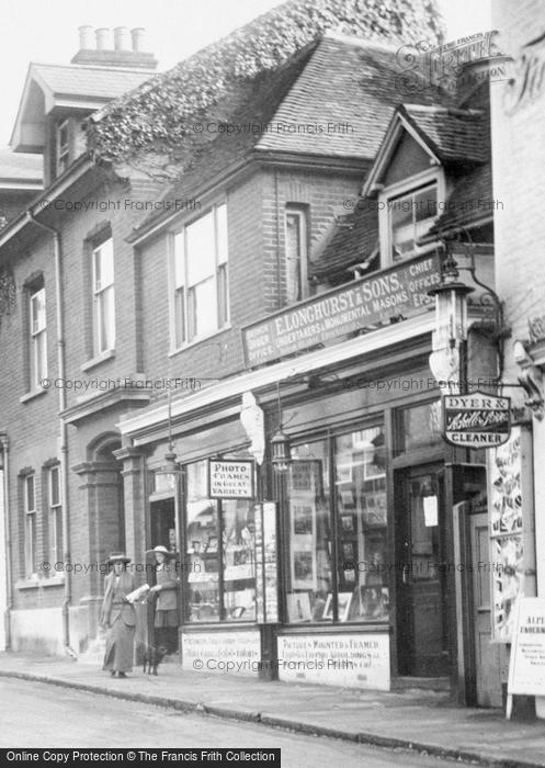 Photo of Leatherhead, Shoppers 1913