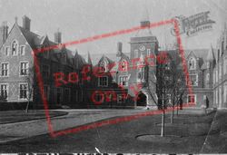 The College 1888, Leatherhead