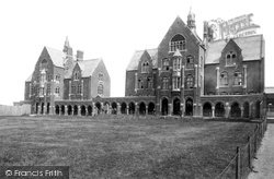 The College 1897, Leatherhead
