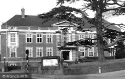 The Council Offices c.1955, Leatherhead