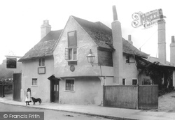 The Olde Running House Inn 1906, Leatherhead