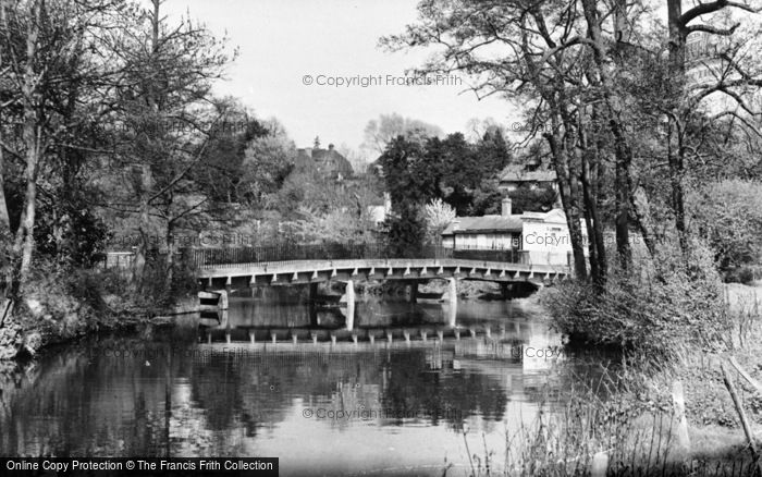 Photo of Leatherhead, Thorncroft Bridge c.1955