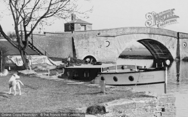 Photo of Lechlade, Bridge Over The Thames c.1955