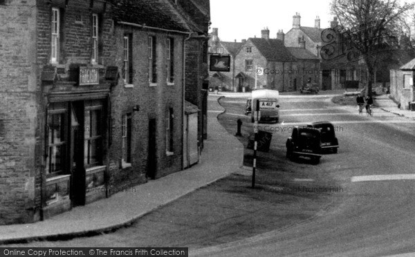 Photo of Lechlade, Burford Street c.1950