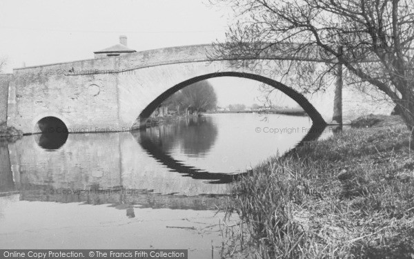 Photo of Lechlade, Halfpenny Bridge And River Thames c.1960