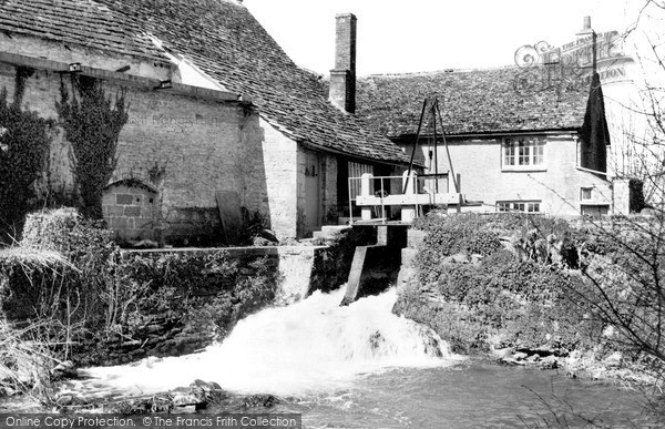 Photo of Lechlade, The Mill And Lock Gates c.1955