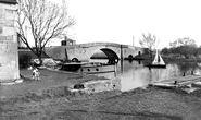 Lechlade, The River Thames c.1955, Lechlade On Thames