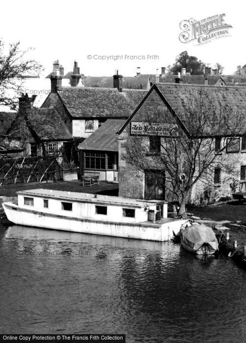 Photo of Lechlade, The Tea Gardens Cafe c.1955