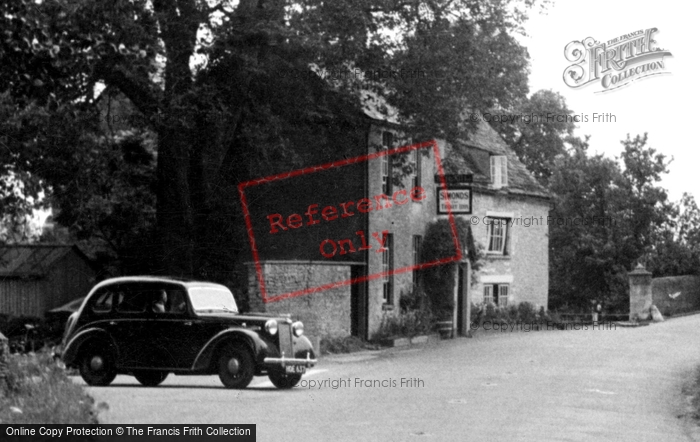 Photo of Lechlade, The Trout Inn c.1955