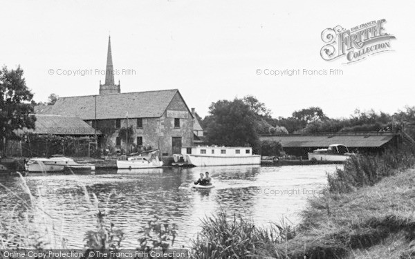 Photo of Lechlade, The Wharf c.1950