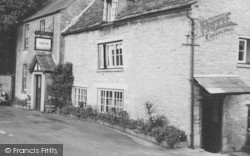 Lechlade, Trout Inn c.1955, Lechlade On Thames