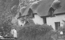 Old Maids Cottage c.1955, Lee